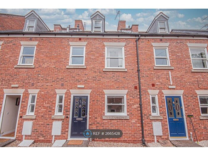 6 Bedroom Terraced House To Rent In Gordon Street, Leamington Spa, CV31