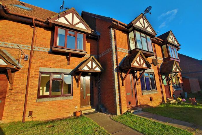 1 Bedroom Apartment To Rent In Guernsey Close, Guildford, Surrey, GU4