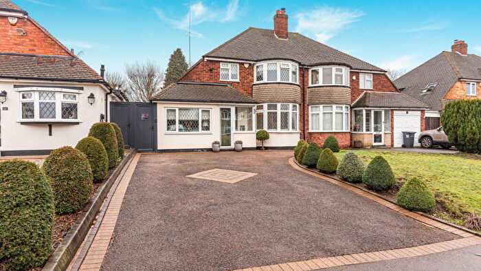 3 Bedroom Semi Detached House For Sale In Stirling Road, Sutton Coldfield, B73
