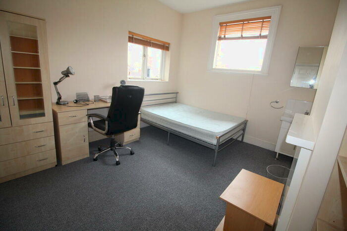 Studio To Rent In Room, Kent House, Clarendon Place, CV32