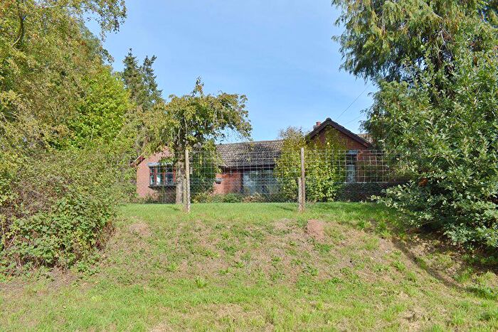 3 Bedroom Detached Bungalow For Sale In Caunton Road, Bathley, NG23