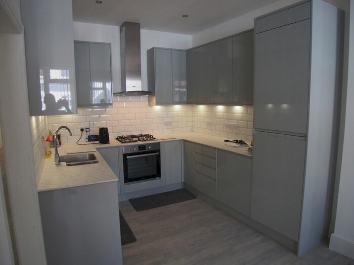 2 Bedroom Flat To Rent In Whittington Road, London, N22