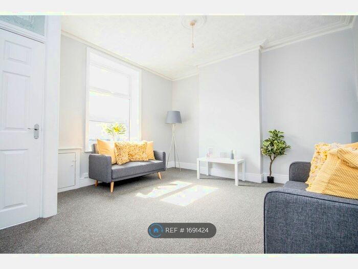 3 Bedroom End Of Terrace House To Rent In Atlas Road, Darwen, BB3