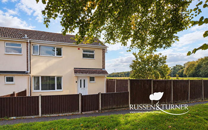 3 Bedroom End Of Terrace House For Sale In Well Presented Bedroom End Terrace, Close To Qeh, PE30