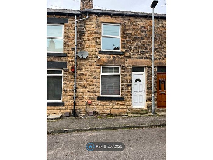 3 Bedroom Terraced House To Rent In Fitzwilliam Street, Hoyland, Barnsley, S74