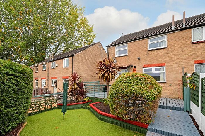 3 Bedroom Semi Detached House For Sale In Edwin Road, Heeley, Sheffield, S2