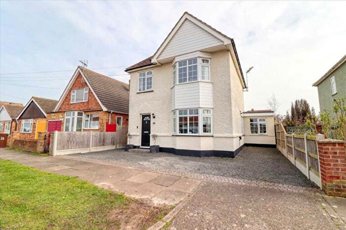 4 Bedroom Detached House For Sale In Preston Road, Holland On Sea, CO15