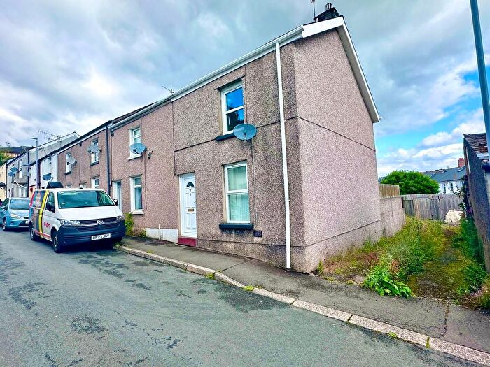 2 Bedroom Terraced House To Rent In Upper Bridge Street, Pontypool, NP4