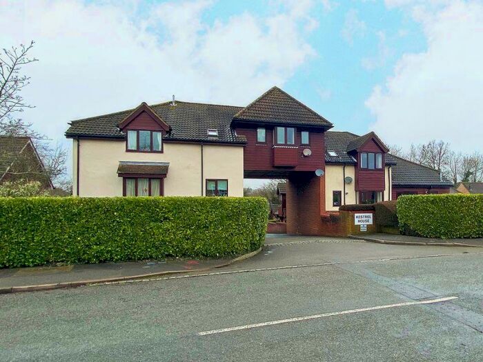 1 Bedroom Apartment To Rent In Kestrel House, Farnham, GU9