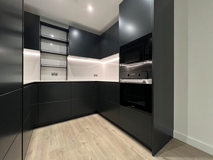 1 Bedroom Flat To Rent In , N4