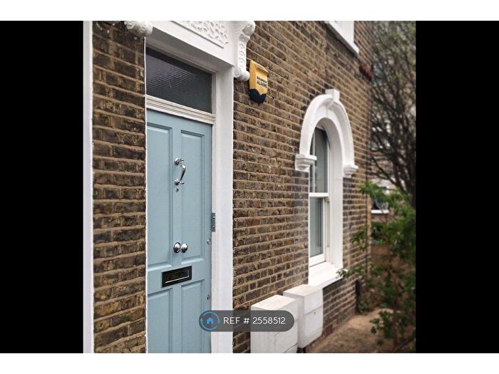 2 Bedroom End Of Terrace House To Rent In Fort Road, London, SE1
