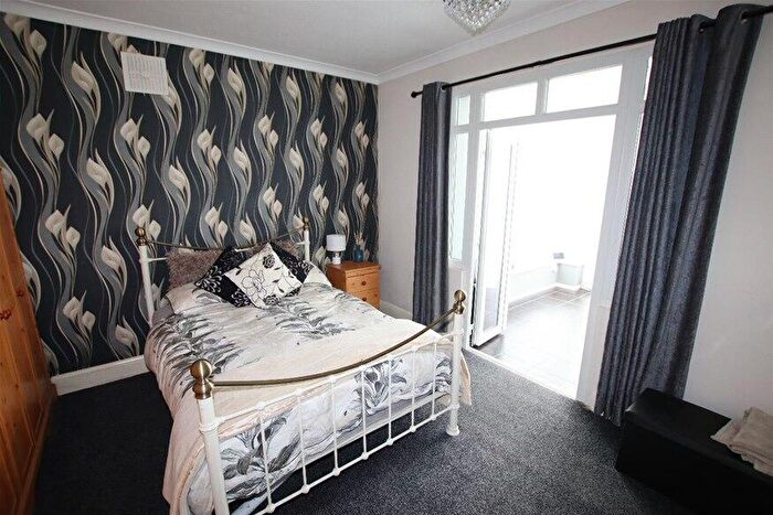 2 Bedroom Detached Bungalow For Sale In Cotswold Road, Clacton On Sea, CO15