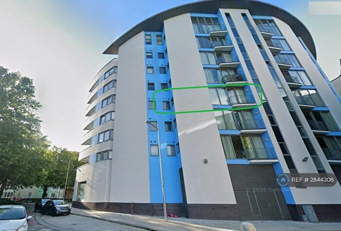 1 Bedroom Flat To Rent In Waverley House, Bristol, BS1