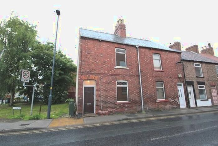 3 Bedroom Semi-Detached House To Rent In Millgate, Selby, YO8