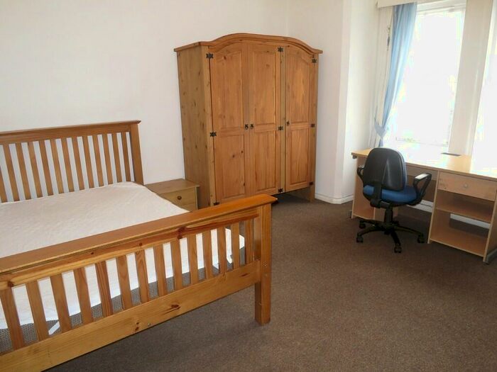 5 Bedroom Detached House To Rent In Shelbourne Road, Charminster, Bournemouth, BH8