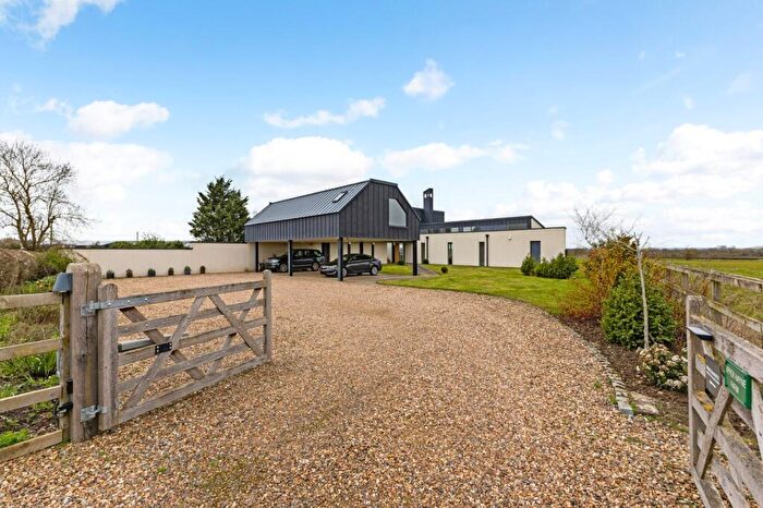 3 Bedroom Detached House To Rent In Crendon Road, Shabbington, Aylesbury, Buckinghamshire, HP18