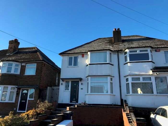 3 Bedroom Semi-Detached House To Rent In Foden Road, Great Barr, Birmingham, B42