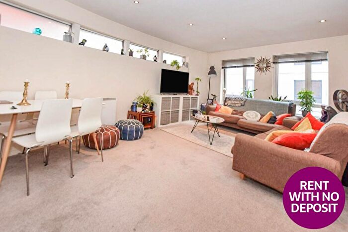 2 Bedroom Flat To Rent In The Citadel, Ludgate Hill, Noma, Manchester, M4
