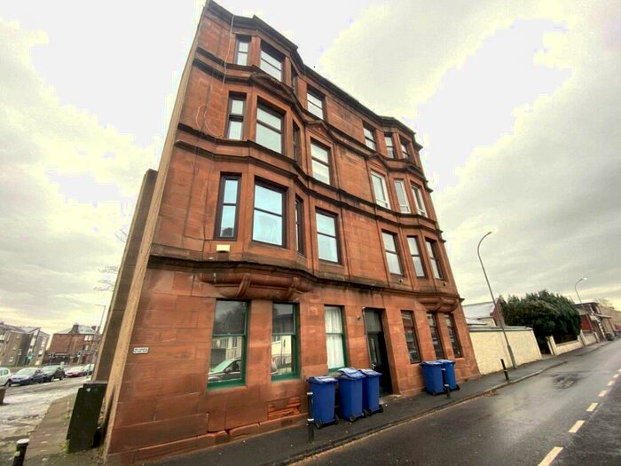 2 Bedroom Flat To Rent In Queen Street, Renfrew, PA4