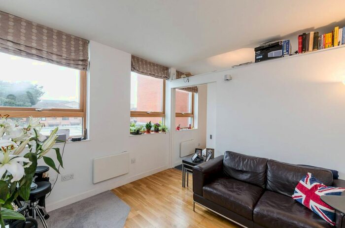 1 Bedroom Flat To Rent In St Pancras Way, Camden, London, NW1