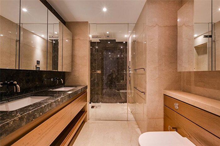 3 Bedroom Flat To Rent In Goldhurst House, Distillery Wharf, W6