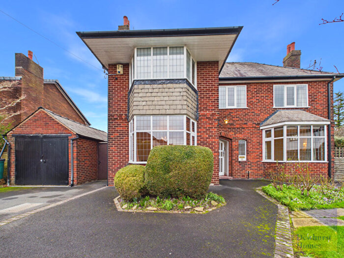 5 Bedroom Detached House For Sale In Oakwood Drive, Fulwood, PR2