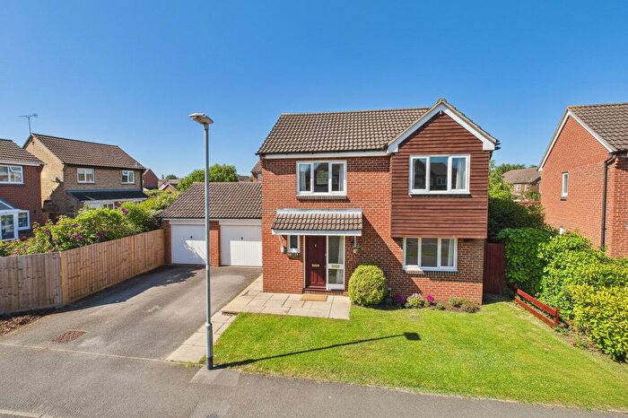 4 Bedroom Detached House For Sale In Ash Way, Wokingham, Berkshire, RG41