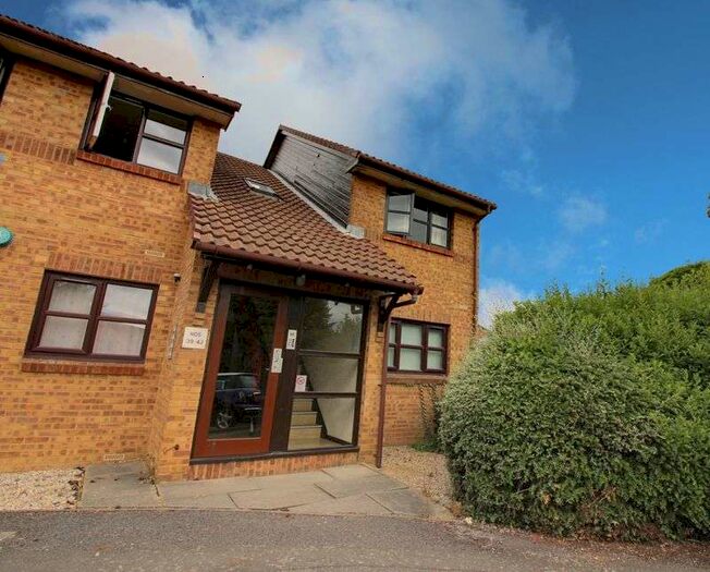 1 Bedroom Property To Rent In Milford Close, St. Albans, AL4