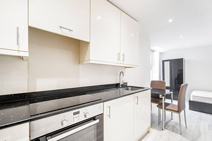 Studio To Rent In Brixton Road, Brixton, London, SW9