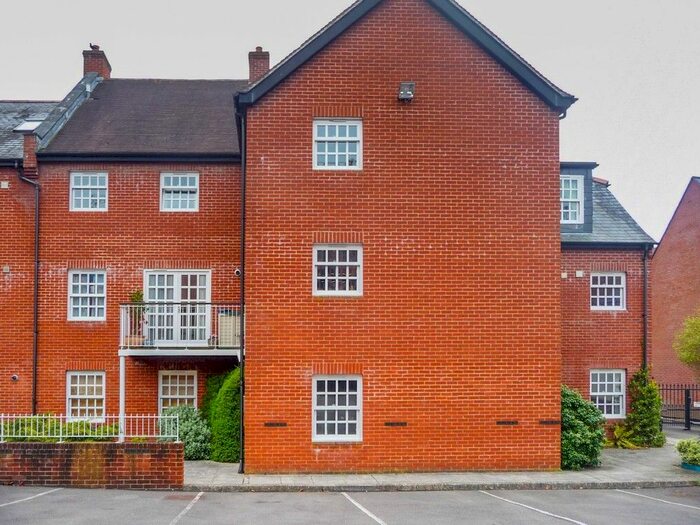 1 Bedroom Flat To Rent In Gigant Street, Salisbury, Wiltshire, SP1