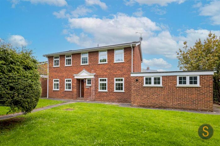 4 Bedroom Detached House To Rent In Church Close, Aston Clinton, Aylesbury, HP22