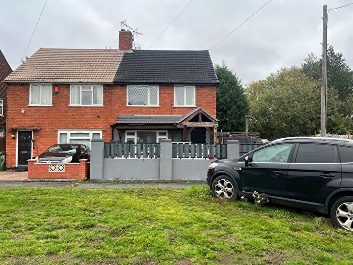 3 Bedroom Semi Detached House For Sale In Norbury Crescent, Wolverhampton, WV4
