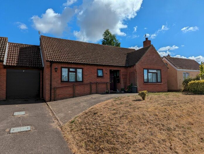 3 Bedroom Semi-Detached Bungalow For Sale In Minsmere Rise, Middleton, Saxmundham, IP17
