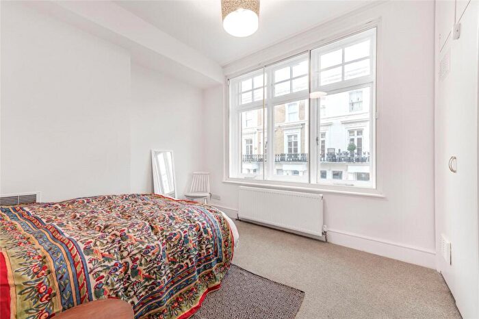1 Bedroom Apartment For Sale In Hollywood Court, Hollywood Road, London, SW10