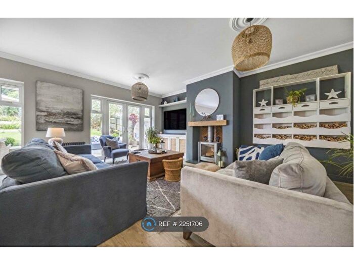 4 Bedroom Detached House To Rent In Evans Way, Chipping Norton, OX7