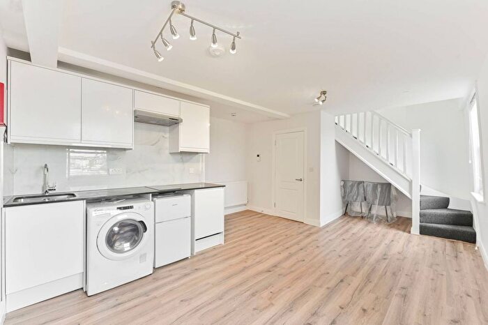 1 Bedroom Studio To Rent In Lexham Gardens, South Kensington, London, W8