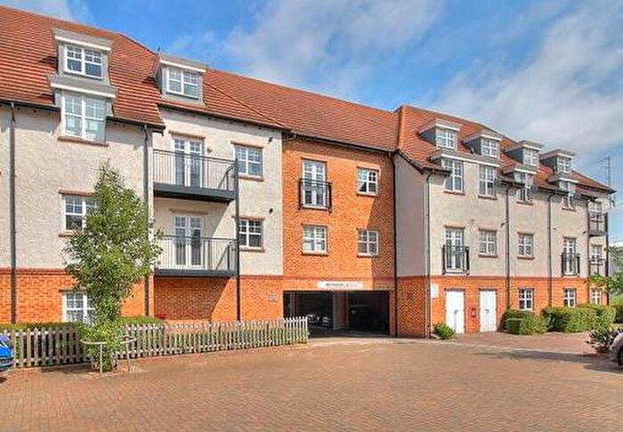 2 Bedroom Flat To Rent In Bowyer Drive, Letchworth Garden City, SG6