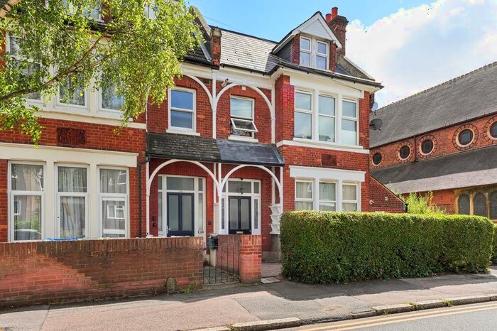 Studio To Rent In Flat King Charles Road, Surbiton, KT5