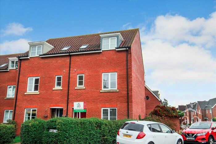 5 Bedroom Town House To Rent In Ropes Drive, Kesgrave, Ipswich, IP5