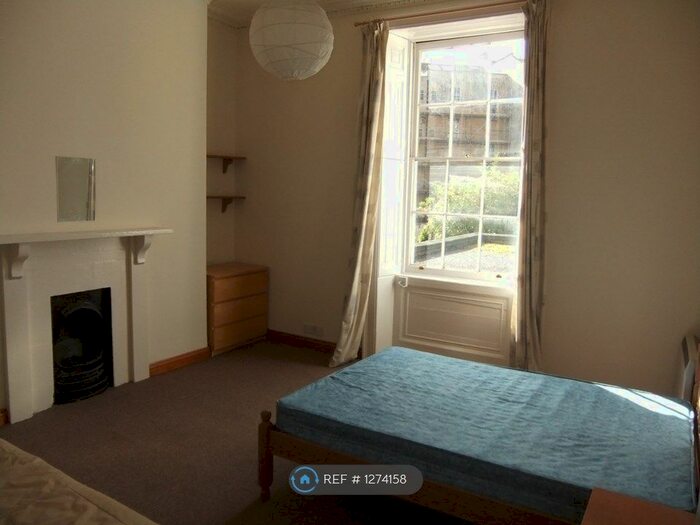 3 Bedroom Flat To Rent In Park Street, Bath BA1