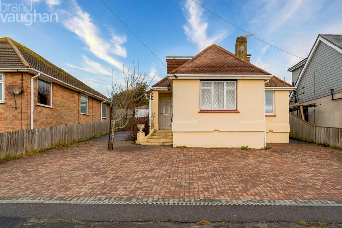 3 Bedroom House To Rent In Oaklands Avenue, Saltdean, Brighton, East Sussex, BN2