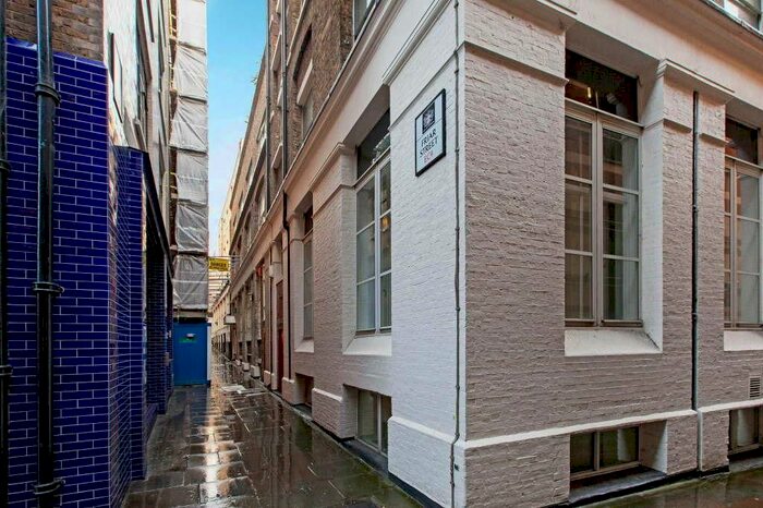 1 Bedroom Flat To Rent In Priory House, Friar Street, London, EC4V