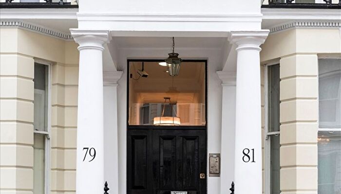 2 Bedroom Flat To Rent In Somerset Court, Lexham Gardens, London, W8