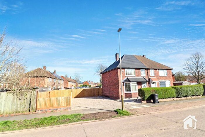 3 Bedroom Semi Detached House For Sale In Falconer Crescent, New Parks, Leicester, LE3