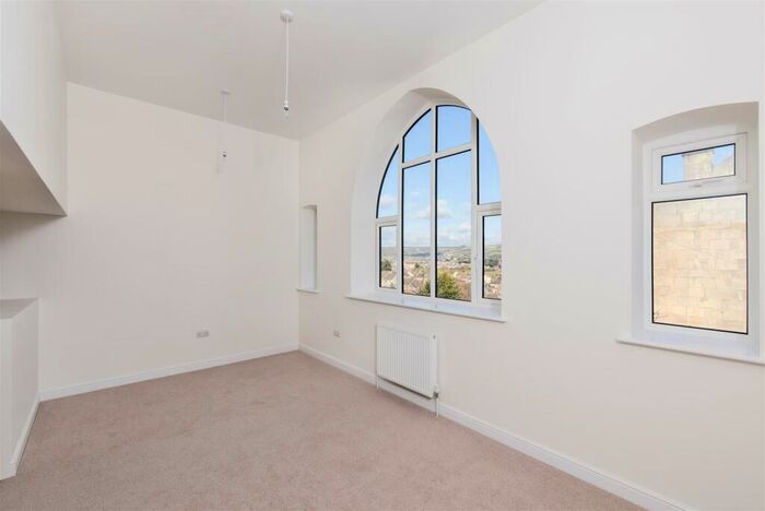2 Bedroom Flat To Rent In The Spire, Bath, BA2
