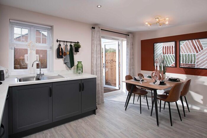 3 Bedroom End Of Terrace House For Sale In Bastion Street, Newbury, West Berkshire, RG14