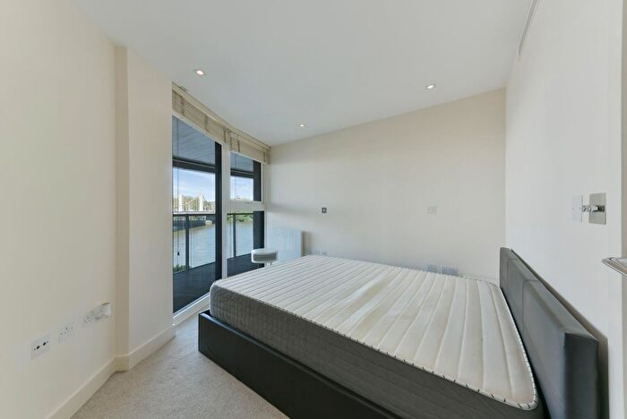 2 Bedroom Flat To Rent In Centurion Building, Chelsea Bridge Wharf, London, SW11