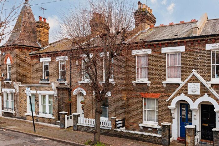 2 Bedroom Terraced House For Sale In Eversleigh Road, London, SW11