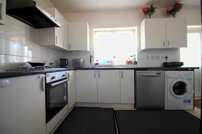 4 Bedroom Property To Rent In Bycroft Road, UB1