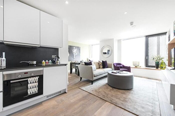 1 Bedroom Flat To Rent In Park Road, St John's Wood, London, NW8